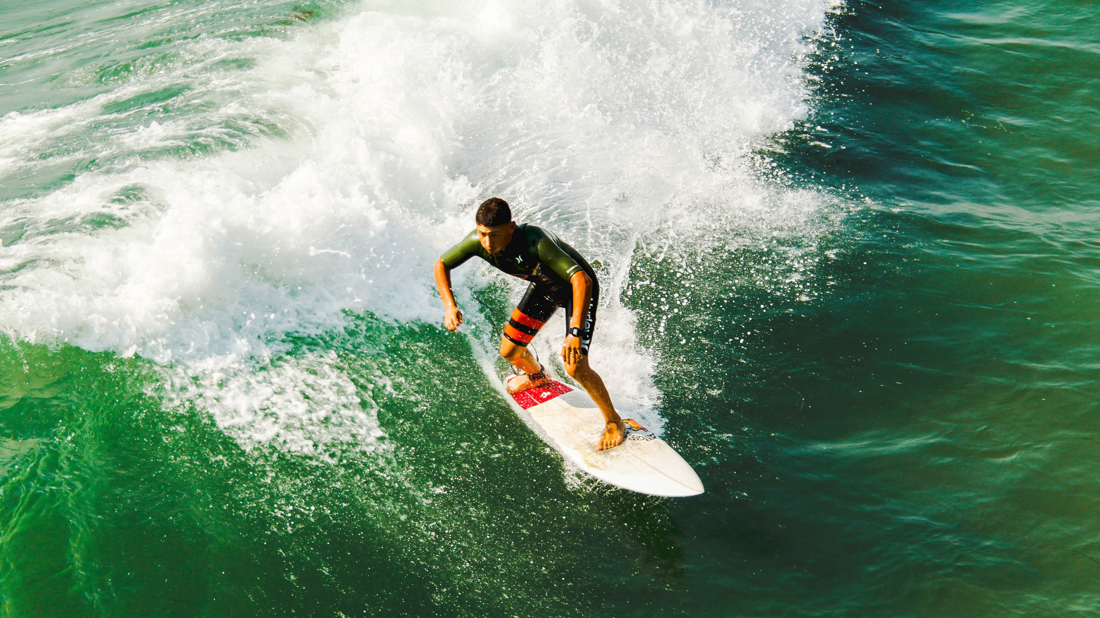 C罗与昔日恩师赛场重逢热泪盈眶,c罗与球迷