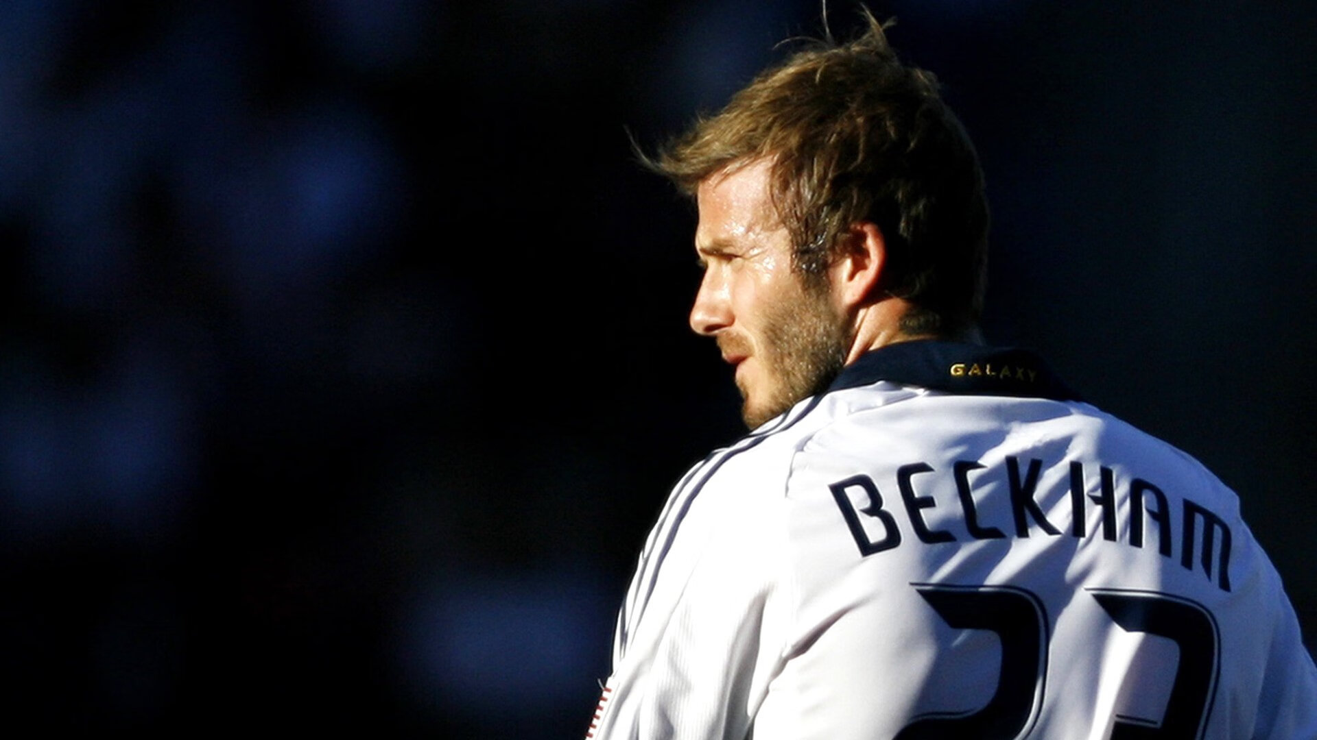 新闻中心提醒运动装备标准升级旧器材置换方案，旧运动器材回收